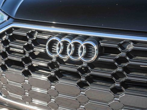 Certified 2023 Audi Q5 2.0T Premium w/ Convenience Package image 7