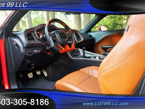 Used 2015 Dodge Challenger SRT Hellcat image 2
