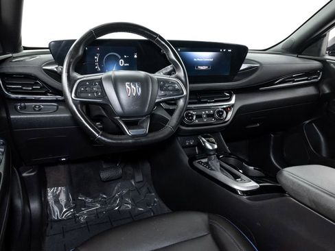 Used 2024 Buick Envista Sport Touring w/ Convenience I Package FWD image 7