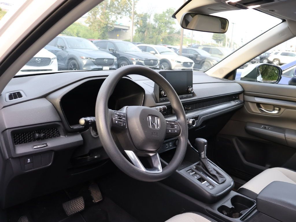 Used 2024 Honda CR-V EX image 9