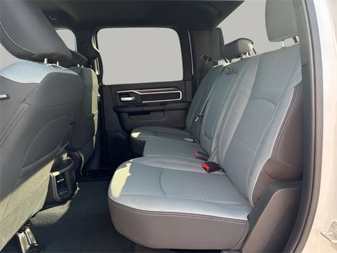 Used 2024 RAM 2500 Big Horn image 16