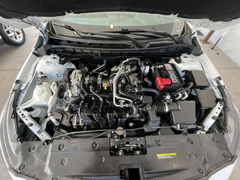 Used 2025 Nissan Altima 2.5 SR image 32