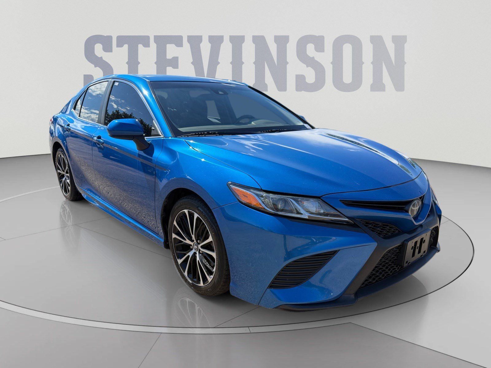 Used 2019 Toyota Camry SE FWD image 7