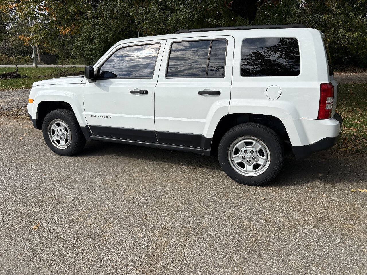 Used 2014 Jeep Patriot Sport FWD image 5