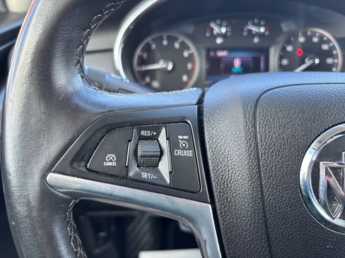 Used 2020 Buick Encore Preferred image 22