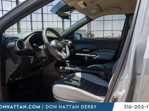 Used 2023 Nissan Kicks SR w/ SR Premium Package FWD image 4