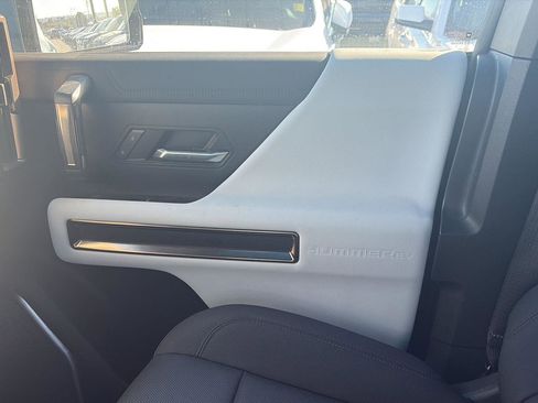Used 2024 GMC Hummer EV 3X w/ Omega Edition AWD/4WD image 21