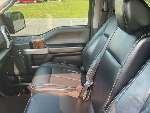 Used 2020 Ford F150 Lariat w/ Trailer Tow Package AWD/4WD image 29