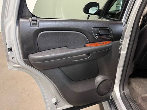 Used 2013 Chevrolet Tahoe LT w/ Luxury Package image 19