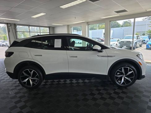 Used 2023 Volkswagen ID.4 Pro S AWD/4WD image 2