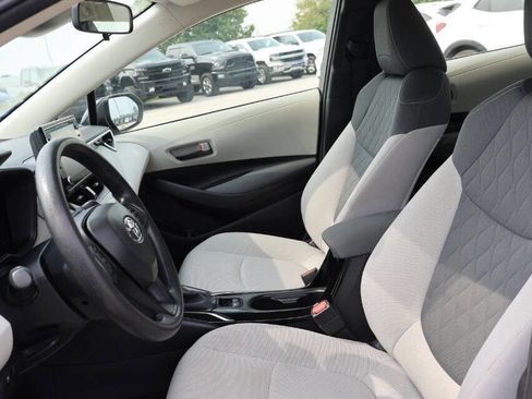 Used 2022 Toyota Corolla LE image 13