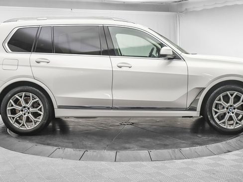 Used 2023 BMW X7 xDrive40i w/ Dynamic Handling Package image 13