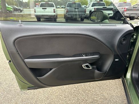 Used 2020 Dodge Challenger R/T Scat Pack RWD image 8