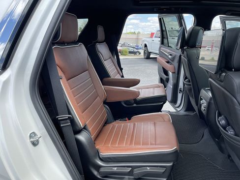 Certified 2024 GMC Yukon Denali Ultimate image 28