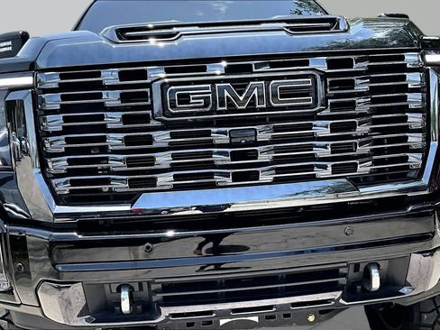 Used 2024 GMC Sierra 2500 Denali Ultimate AWD/4WD image 30