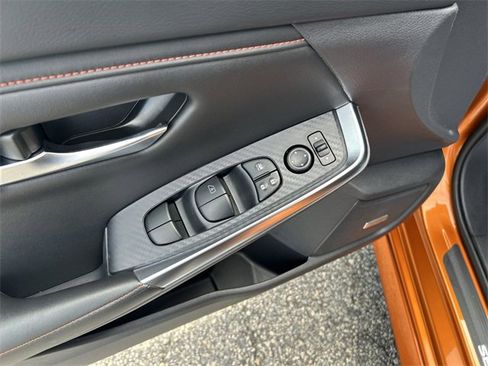 Certified 2024 Nissan Sentra SR w/ SR Premium Package image 16