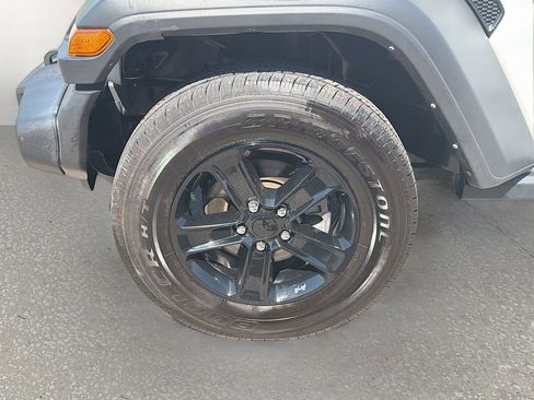 Used 2022 Jeep Wrangler Unlimited Sport AWD/4WD image 37