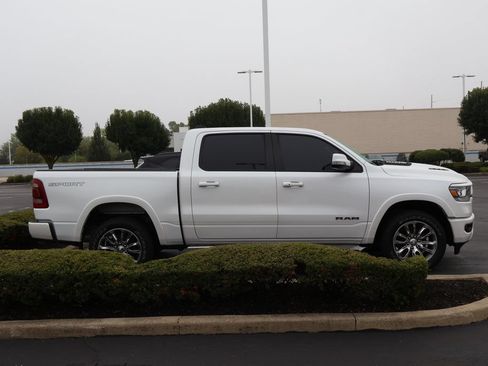Used 2022 RAM 1500 Laramie AWD/4WD image 11