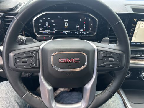 Certified 2023 GMC Sierra 1500 Elevation w/ X31 Off-Road Package AWD/4WD image 17