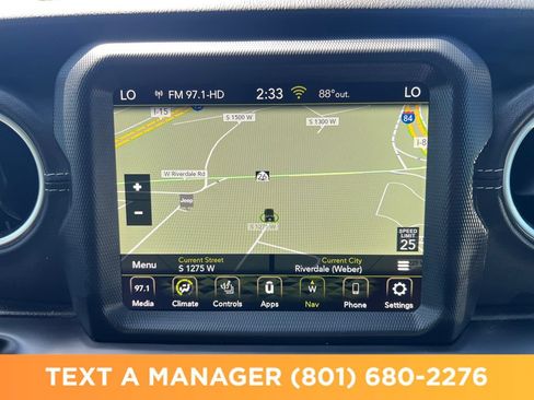 Used 2023 Jeep Wrangler Unlimited Sahara w/ Cold Weather Group AWD/4WD image 19