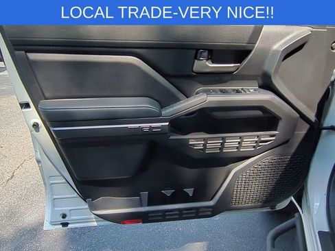 Used 2024 Toyota Tacoma TRD Sport AWD/4WD image 12