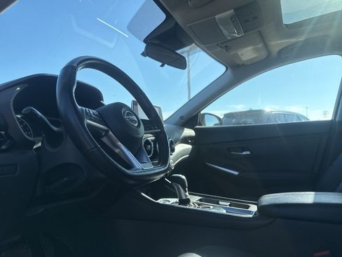 Certified 2025 Nissan Sentra SR w/ SR Premium Package image 31