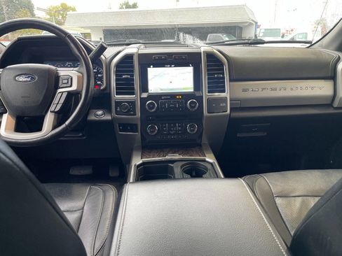 Used 2018 Ford F250 Lariat w/ Lariat Ultimate Package image 11