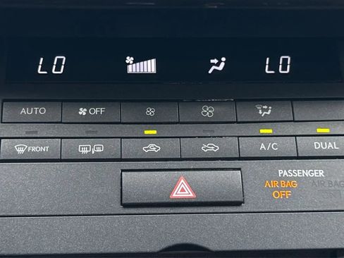Used 2015 Lexus IS 250 RWD image 31
