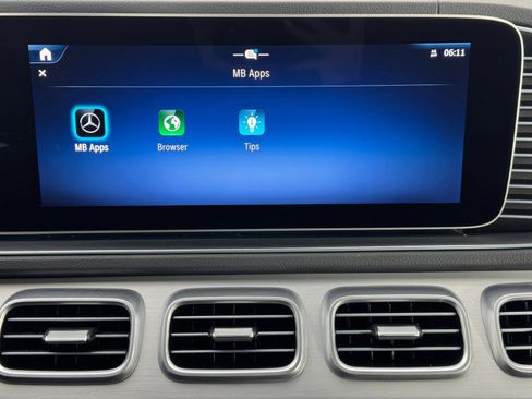 Used 2024 Mercedes-Benz GLS 450 4MATIC image 31