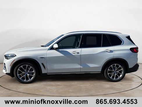 Used 2022 BMW X5 xDrive45e w/ Luxury Seating Package image 6