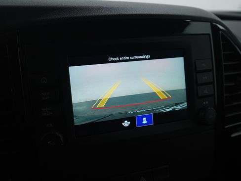 Used 2021 Mercedes-Benz Metris Passenger image 27