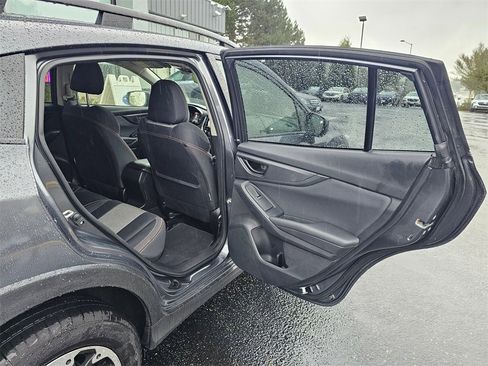 Used 2023 Subaru Crosstrek 2.0i Premium w/ Popular Package #3 image 12