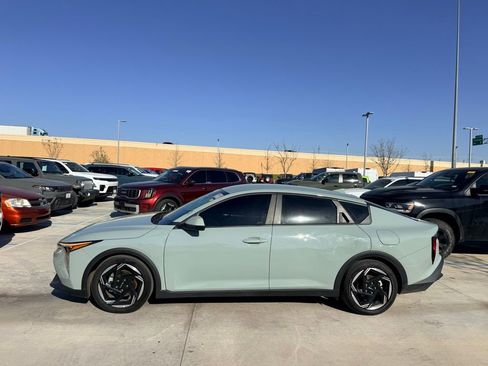 Used 2025 Kia K4 EX image 1