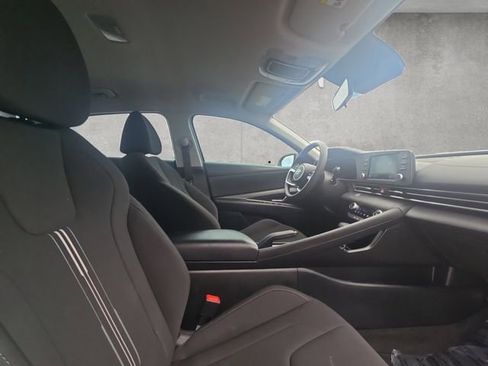 Used 2022 Hyundai Elantra SEL w/ Cargo Package image 24