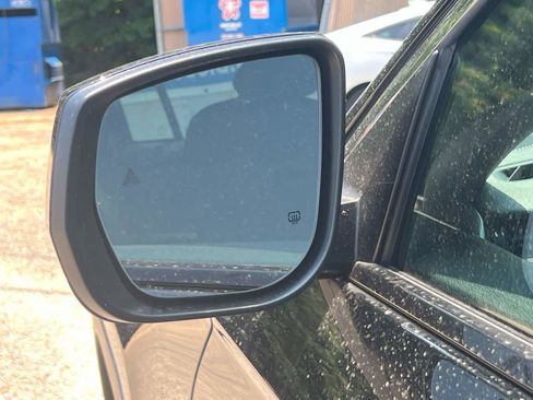 New 2025 Jeep Grand Cherokee Laredo w/ Luxury Tech Group I image 15