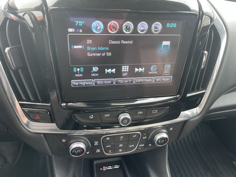 Used 2018 Chevrolet Traverse Premier w/ LPO, 'HIT The Road' Package AWD/4WD image 20