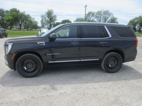 New 2026 GMC Yukon Denali image 7