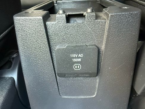 Used 2017 Jeep Patriot High Altitude image 12