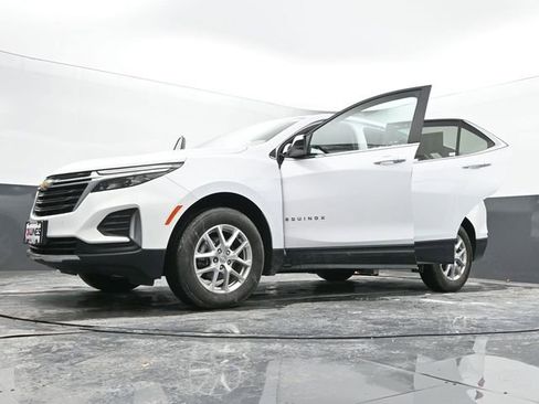 Used 2024 Chevrolet Equinox LT image 68