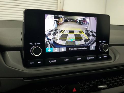 Used 2024 Honda Accord EX image 26