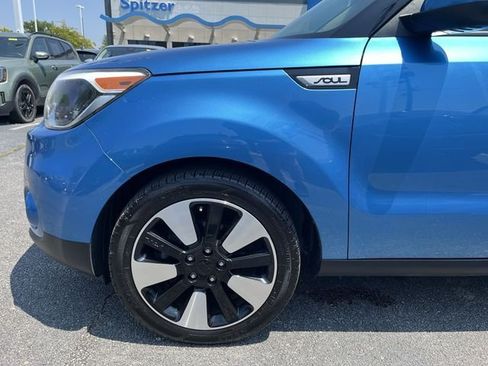 Used 2018 Kia Soul + FWD image 20