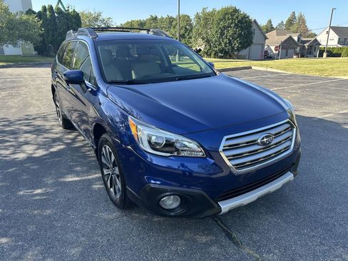 Used 2015 Subaru Outback 2.5i Limited image 10