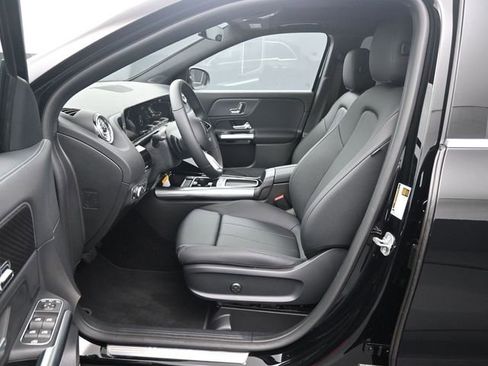 New 2025 Mercedes-Benz GLA 250 4MATIC image 33