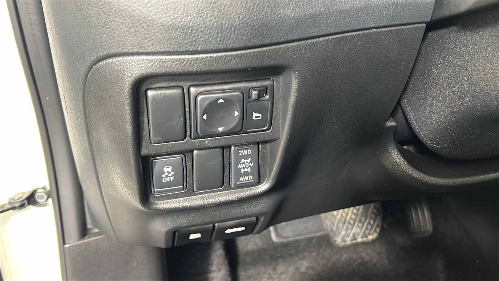 Used 2013 Nissan Juke NISMO AWD/4WD image 23