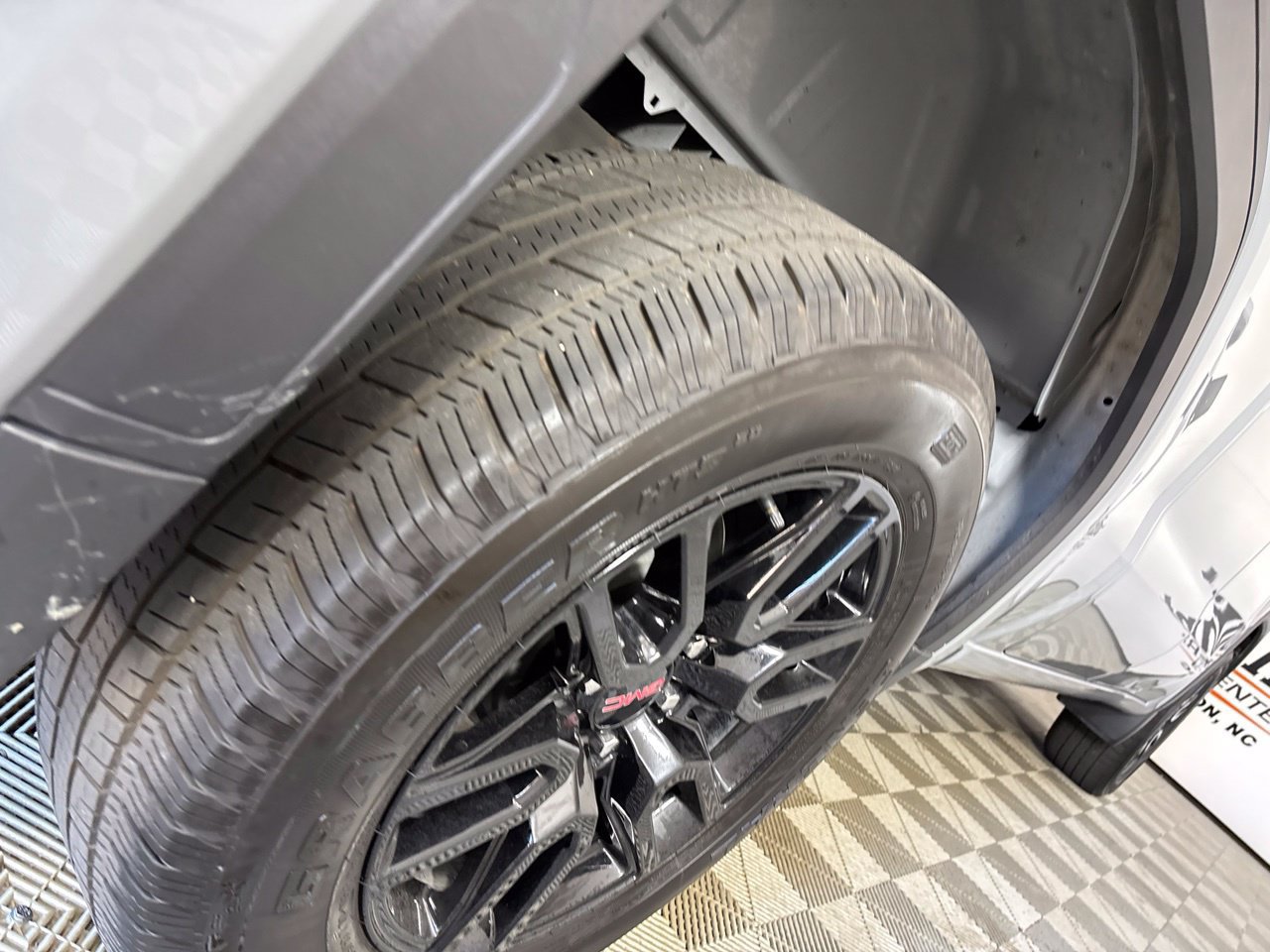 Used 2024 GMC Sierra 1500 Elevation AWD/4WD image 34