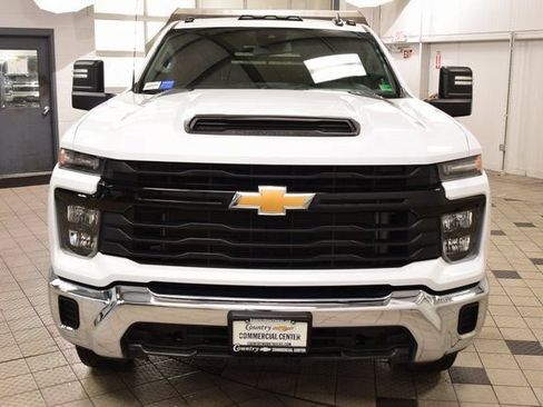 Used 2024 Chevrolet Silverado 3500 W/T w/ WT Convenience Package AWD/4WD image 2