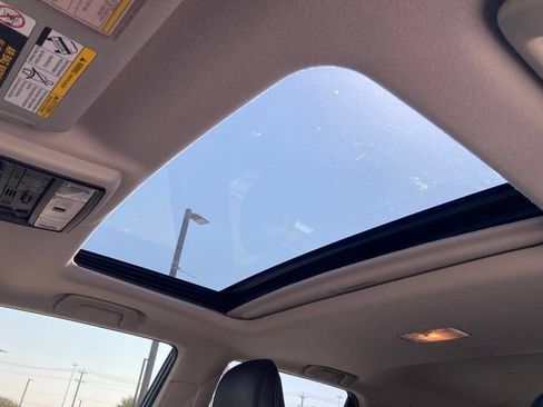Used 2021 Toyota 4Runner SR5 Premium w/ Moonroof Package RWD image 15