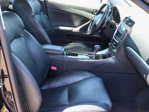 Used 2012 Lexus IS 250 w/ Premium Pkg Value Edition RWD image 17