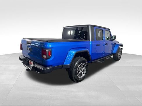 Used 2024 Jeep Gladiator Sport AWD/4WD image 6