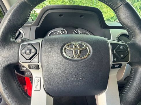 Used 2016 Toyota Tundra Limited w/ Limited Premium Package AWD/4WD image 20